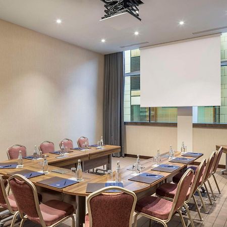 Hilton Batumi Hotell Exteriör bild Meeting room