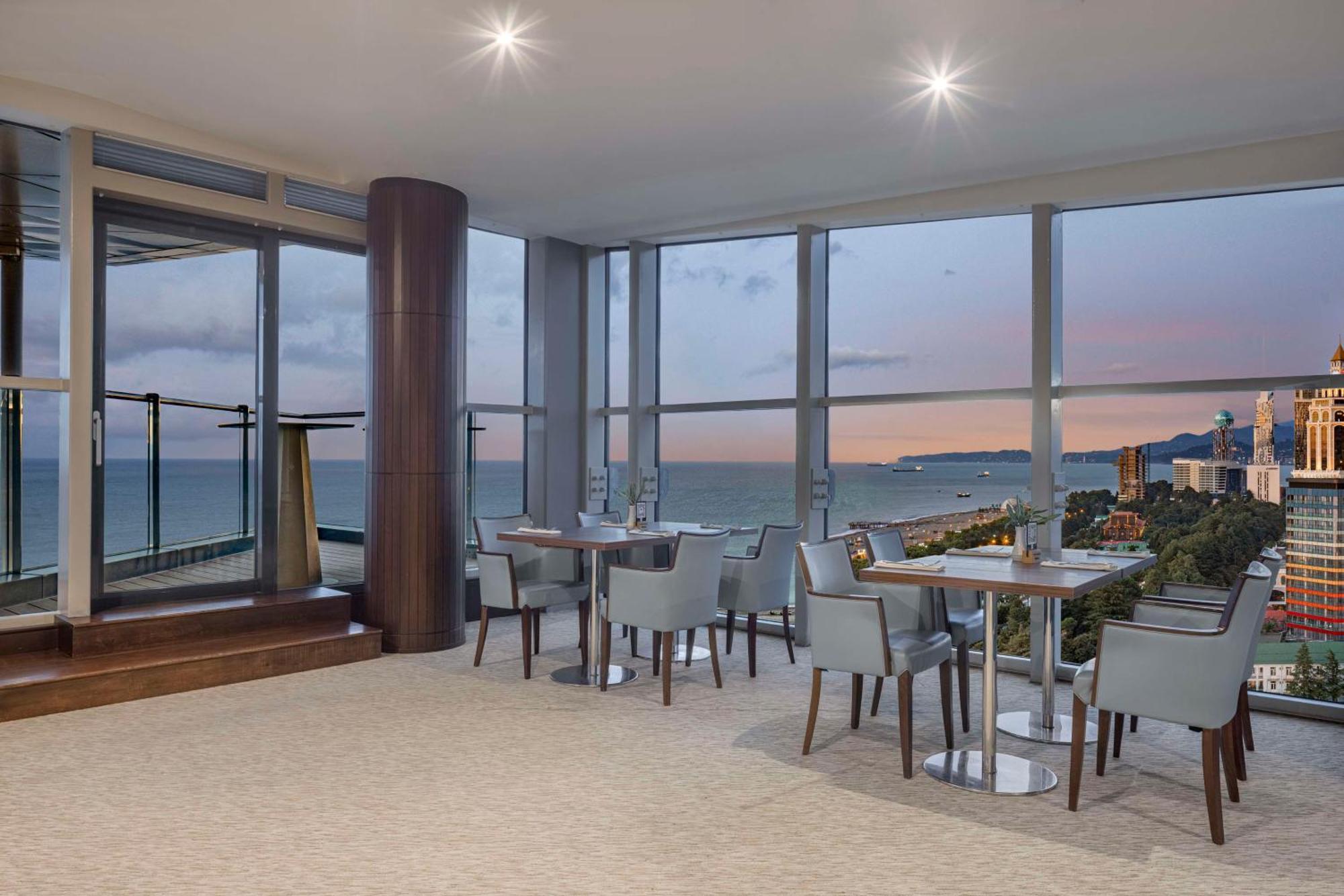 Hilton Batumi Hotell Exteriör bild The Club Lounge at the 36th floor of the Westin
